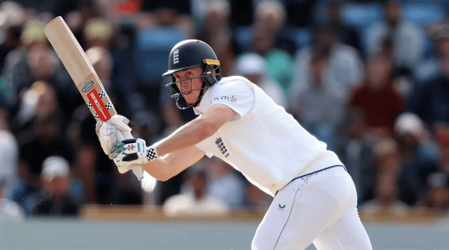 Duckett, Root fifties in vain as SL clinch close contest